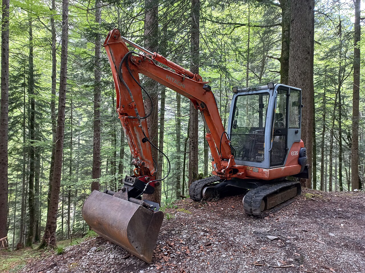 Mini Excavator — Hitachi EX35u for rent