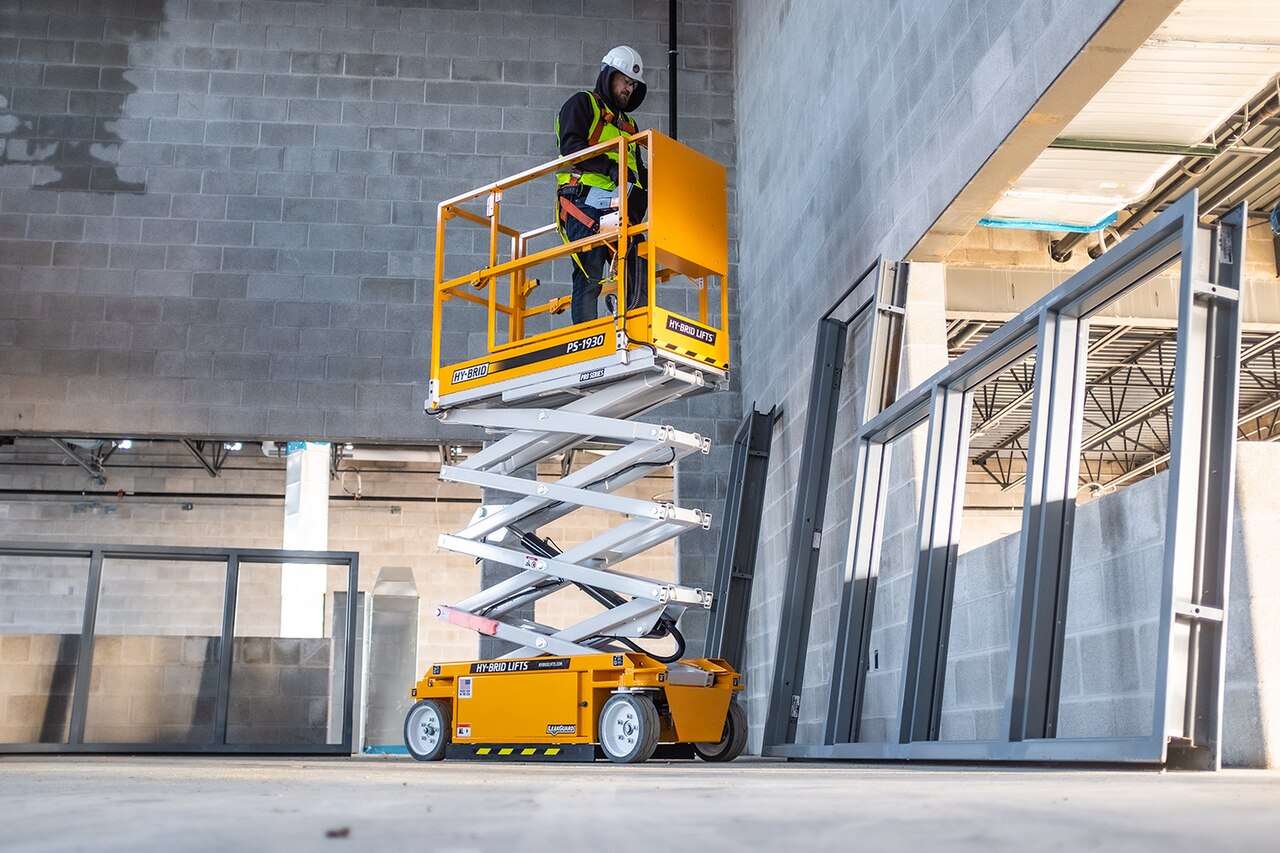 Scissor Lift — JLG 1930 ES for rent
