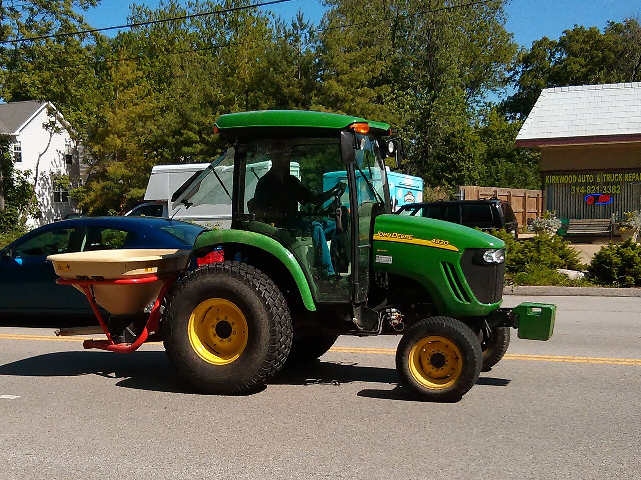 Tractor — John Deere for rent